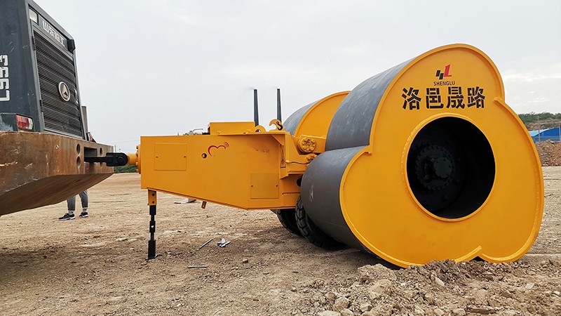 沖擊壓路機配件